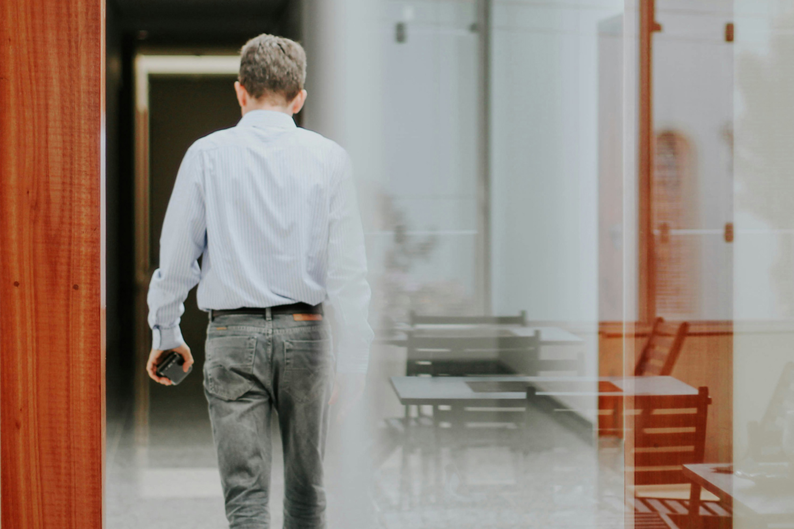 Départ collaborateur : sécuriser les compétences (identifier, formaliser, transmettre) pour éviter la perte de savoir stratégique Départ collaborateur : sécuriser les compétences (identifier, formaliser, transmettre) pour éviter la perte de savoir stratégique